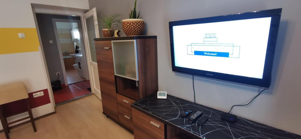Smart Business Apartman 미슈콜츠 외부 사진
